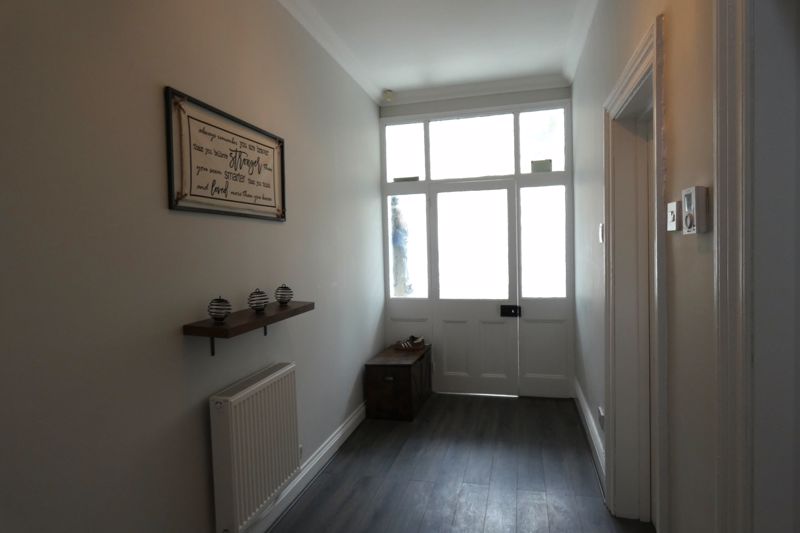 Entrance Hallway- click for photo gallery